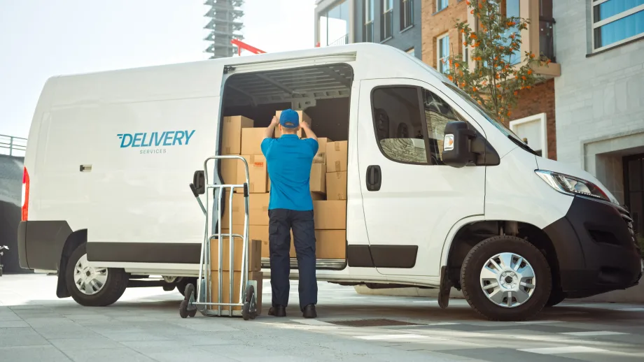 Intake coordinator confirming delivery requirements with a client